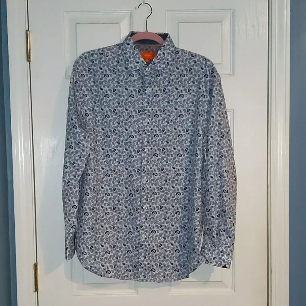 Tallia purple Paisley dress shirt Sz M (15-15.5)